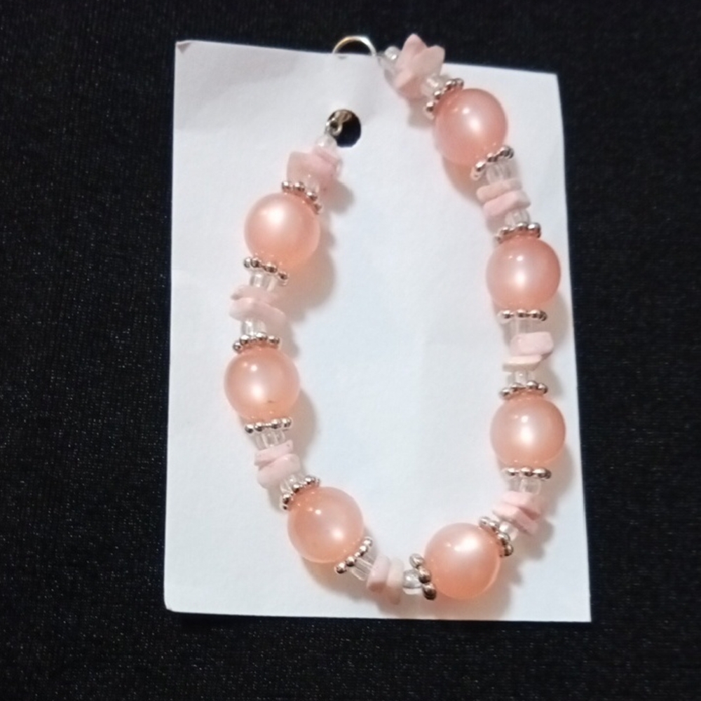 Elegant Handmade Pink Beaded Bracelet